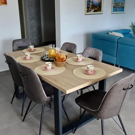 Ferienhaus Domus Somnium Rastevic